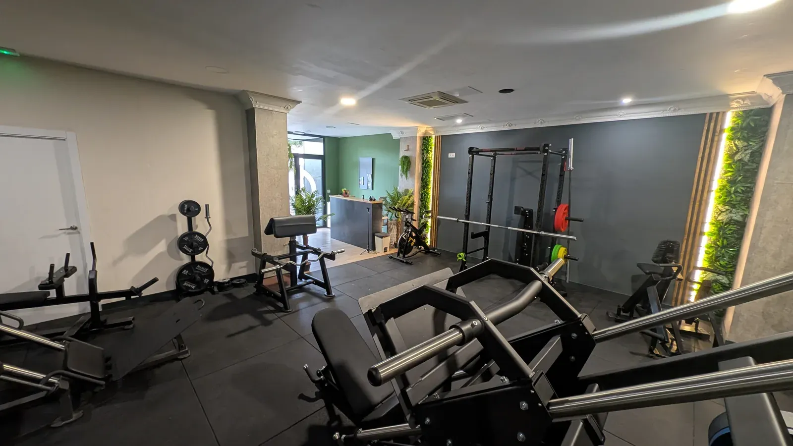 Zona principal de entrenamiento del gimnasio Atlas Center